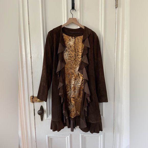 Suede Ruffle Duster - Picture 2 of 3